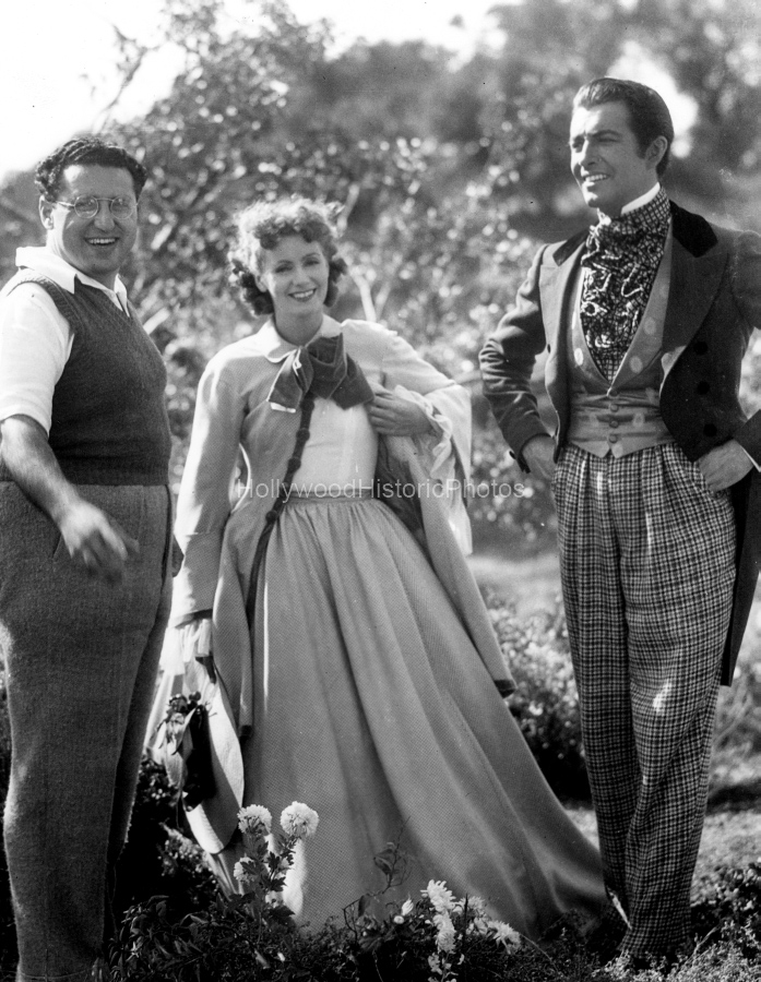 1936 3 Greta Garbo Robert Taylor wm.jpg